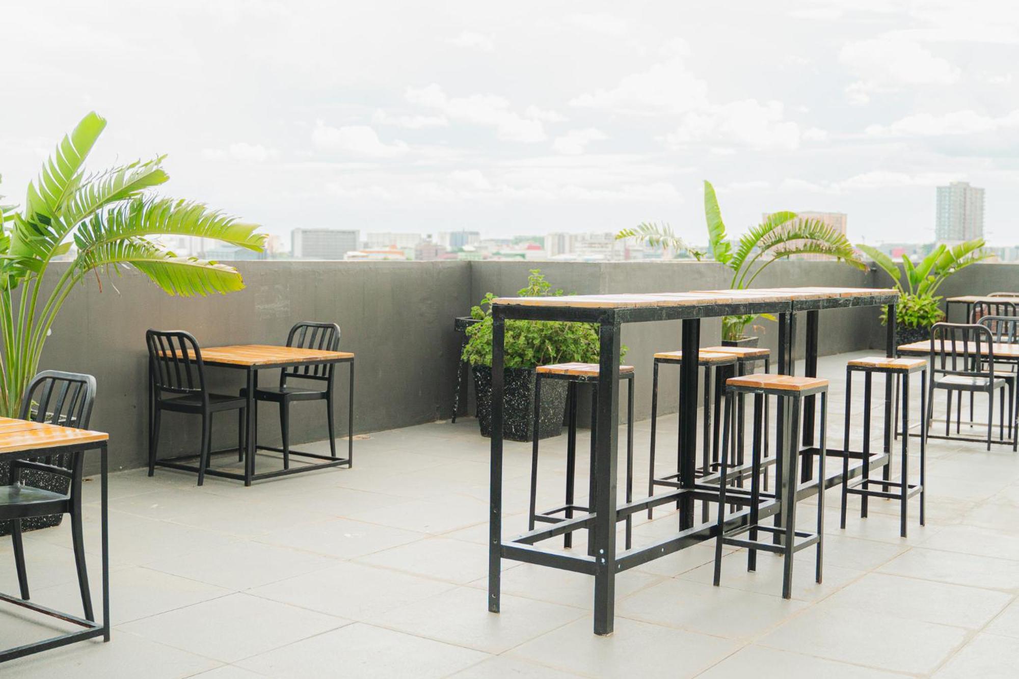 Pasay Centrale Hotel Екстериор снимка